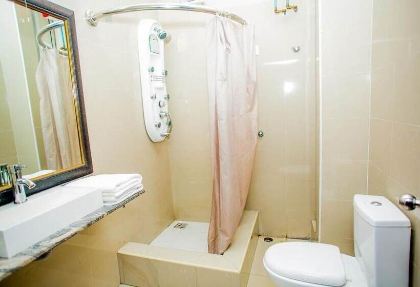 هتل Arriva Suites