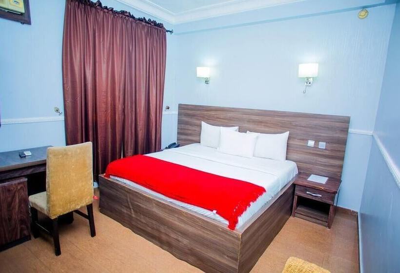 هتل Arriva Suites