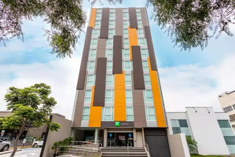 ホテル Ibis Styles Lima Benavides Miraflores