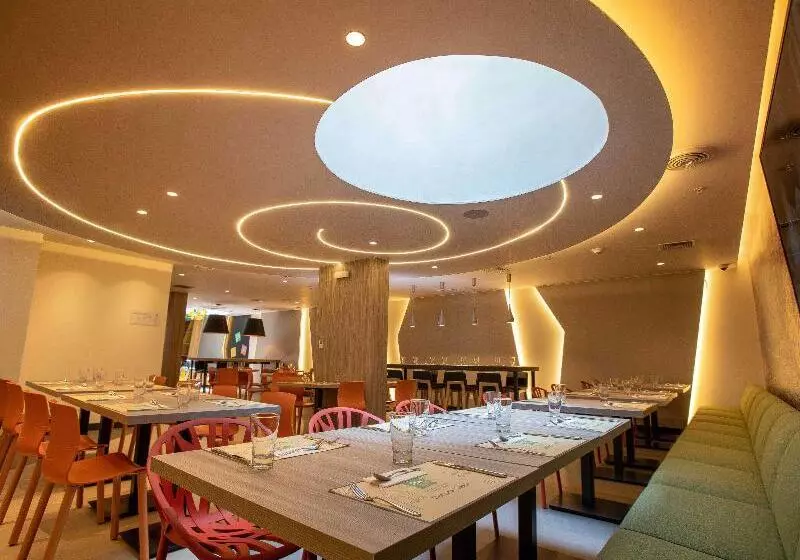 ホテル Ibis Styles Lima Benavides Miraflores