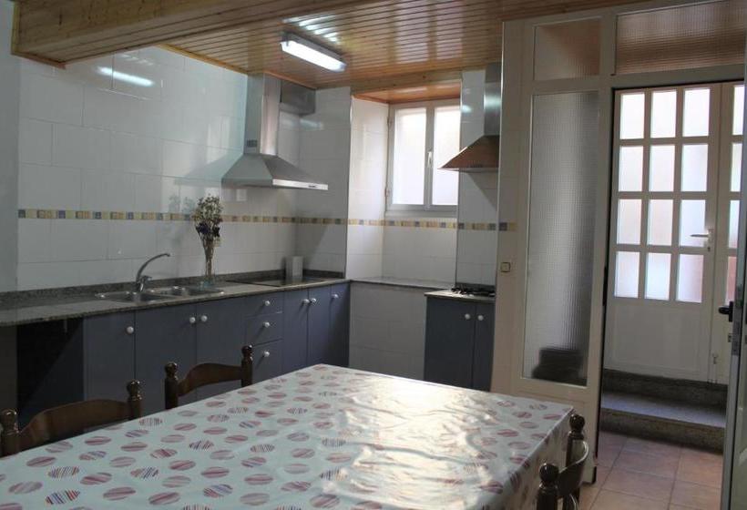 Albergue O Botafumeiro