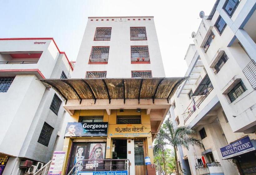 هتل Oyo 70336 Royal Orbit Blue