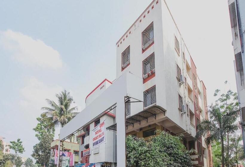 هتل Oyo 70336 Royal Orbit Blue