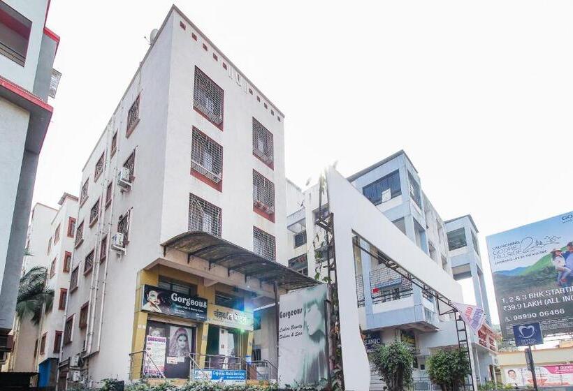 هتل Oyo 70336 Royal Orbit Blue