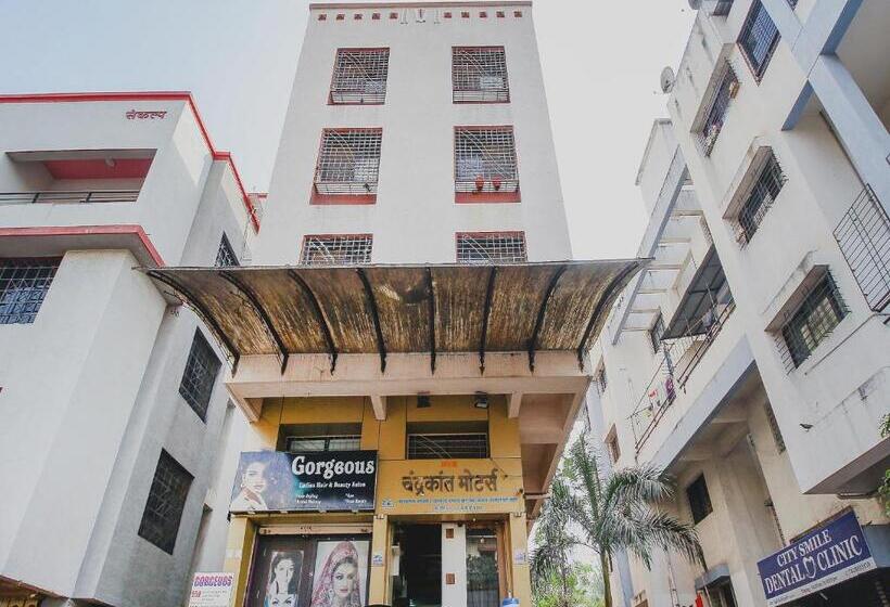 هتل Oyo 70336 Royal Orbit Blue