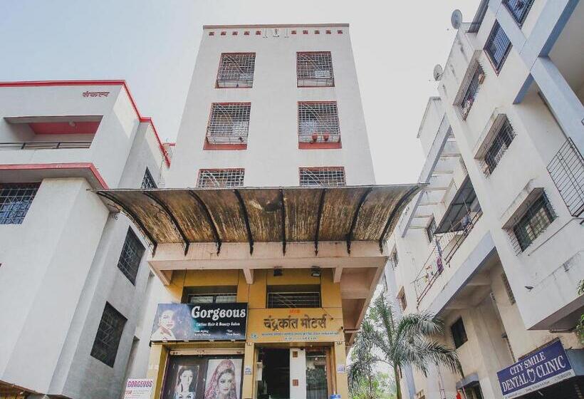 هتل Oyo 70336 Royal Orbit Blue