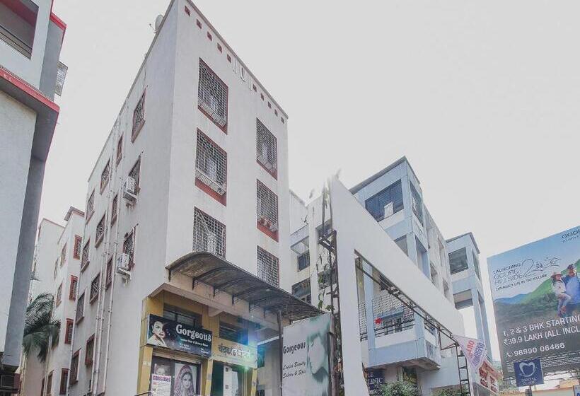 هتل Oyo 70336 Royal Orbit Blue