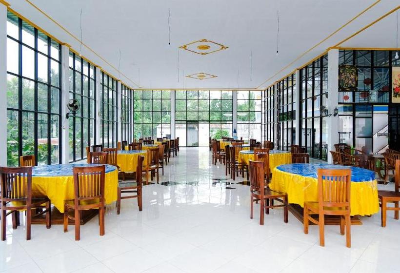 Hotel Oyo 3128  Lahor Indah