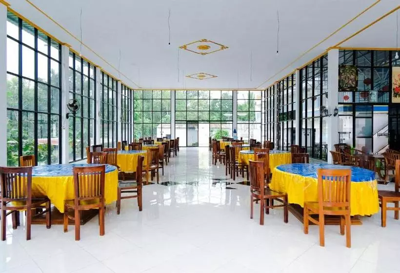 Hotelli Oyo 3128  Lahor Indah