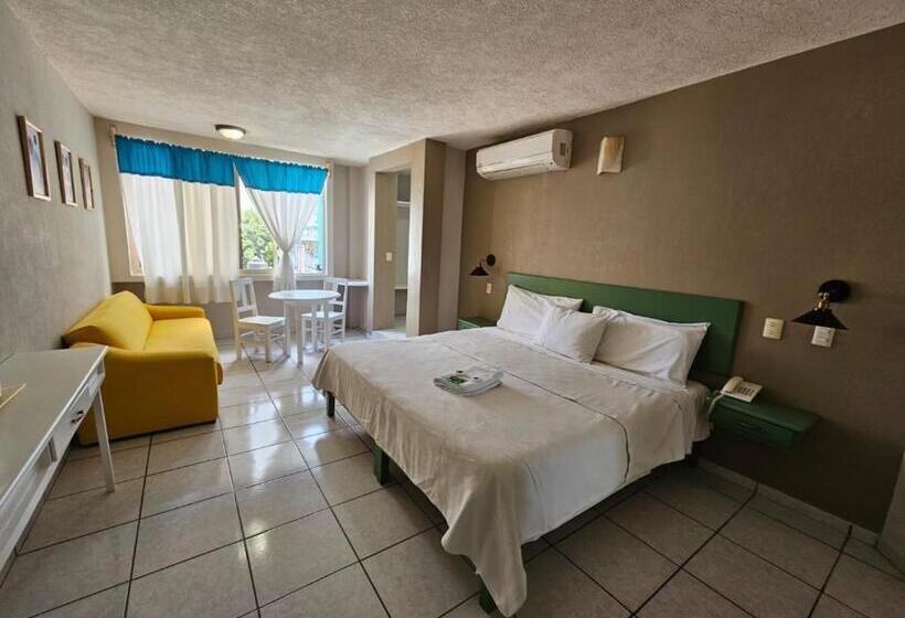 ホテル Punto Poza Rica