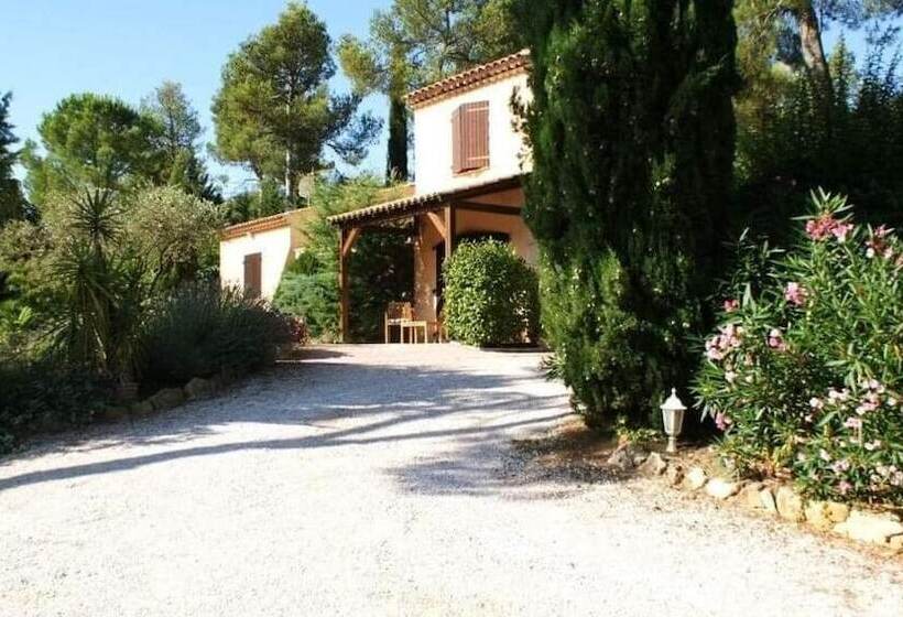 פנסיון Les Chambres De Rocbaron