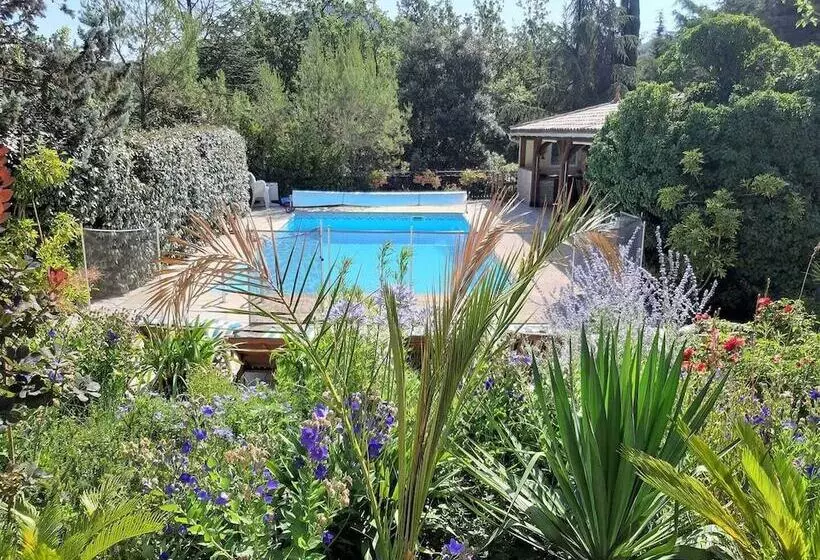 ペンション Les Chambres De Rocbaron