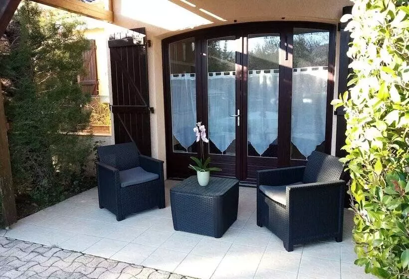 ペンション Les Chambres De Rocbaron