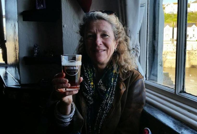 Alberg Falmouth Lodge