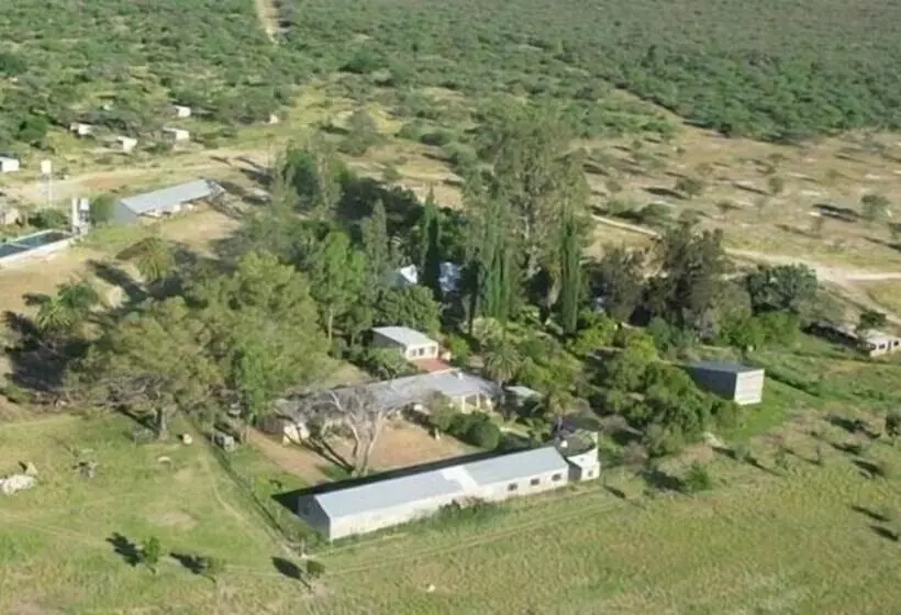 هتل Okaputa Guest Farm