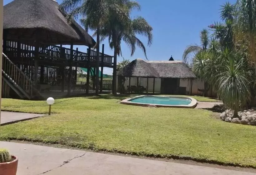 هتل Okaputa Guest Farm