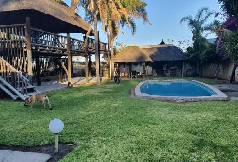 هتل Okaputa Guest Farm