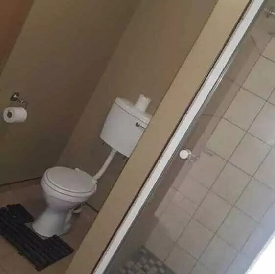 هتل Okaputa Guest Farm