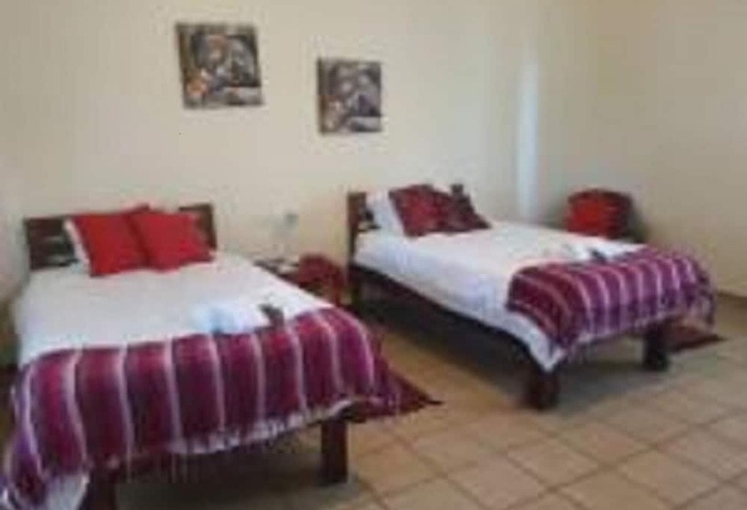 هتل Okaputa Guest Farm