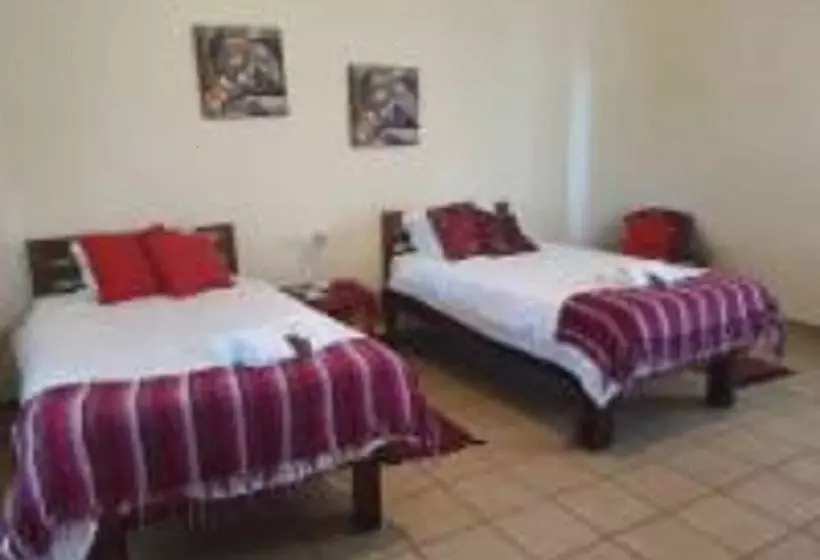 هتل Okaputa Guest Farm