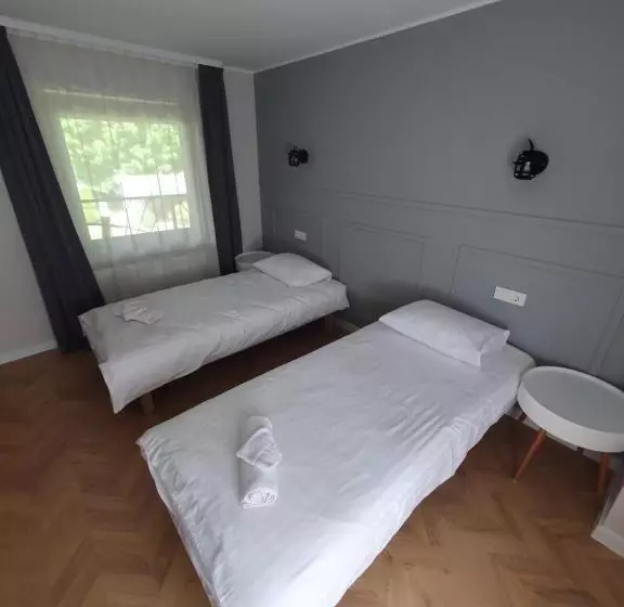 هتل Pušelė