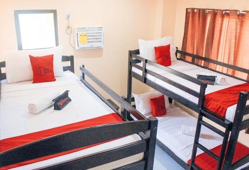 ホテル Reddoorz Near Panglao Municipal Hall