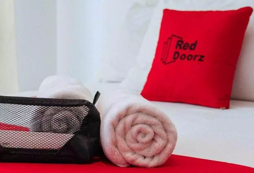 ホテル Reddoorz Near Panglao Municipal Hall