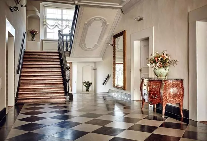 Hotel Schloss Freudental