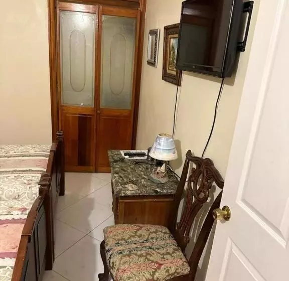 پانسیون Aileen Palm Cove Ja