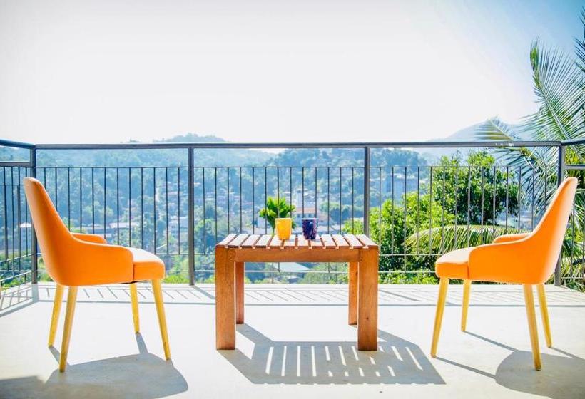 Pensjonat The Saffron Kandy