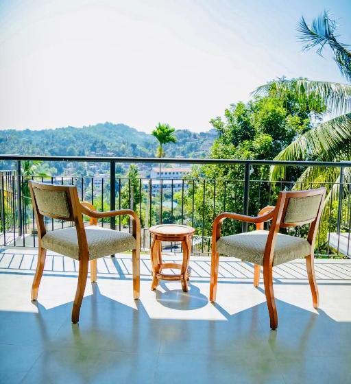 Pensjonat The Saffron Kandy