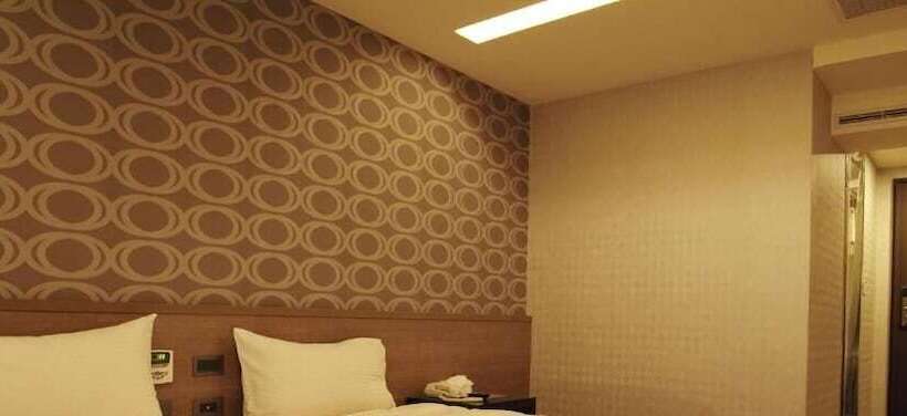 هاستل Crystal City