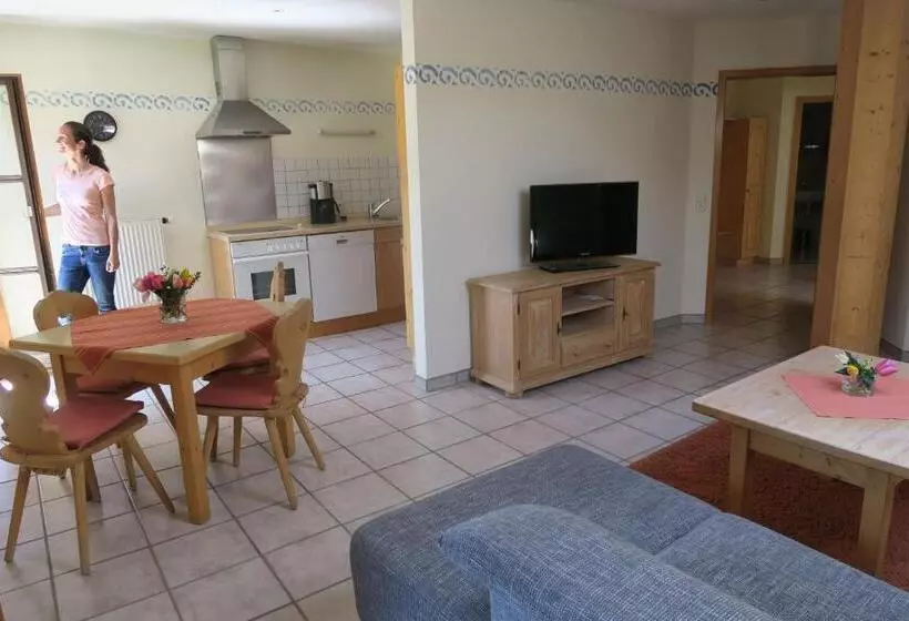 Retkeilymaja Gasthof Tiroler Hof