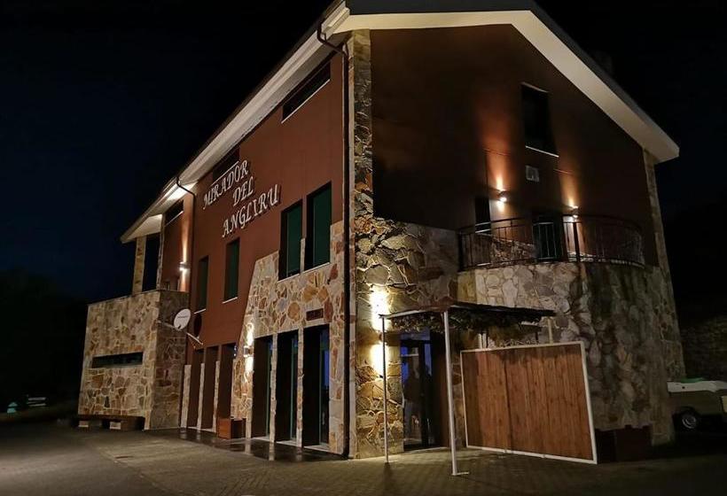 בית מלון כפרי Mirador Del Angliru