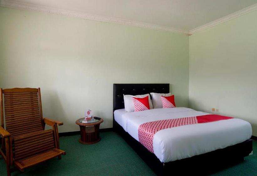 בית מלון כפרי Oyo 3030 Sindangsari Guest House