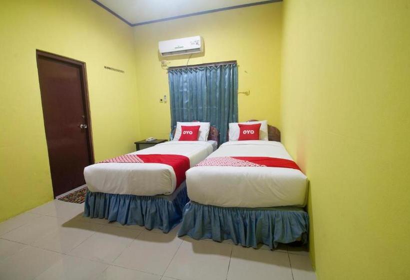 בית מלון כפרי Oyo 3104 Wisata