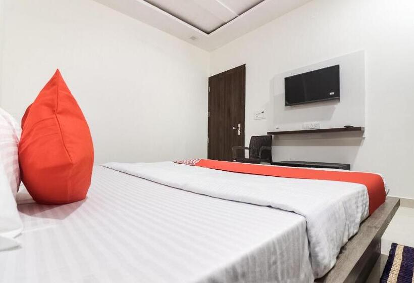 Hotell O Diamond Star