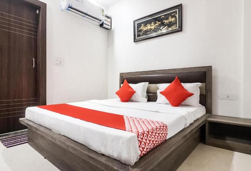 Hotell O Diamond Star