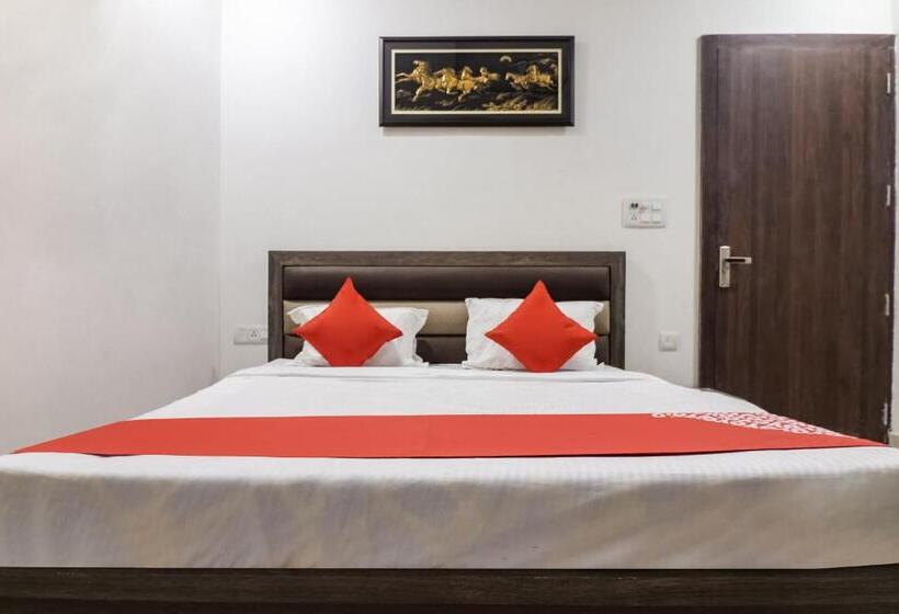 Hotell O Diamond Star