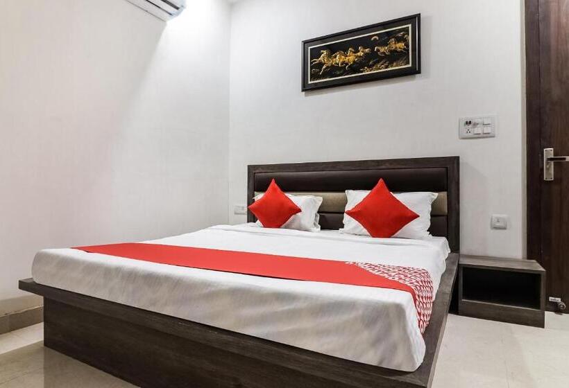 Hotell O Diamond Star