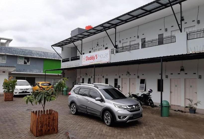 هتل Spot On 3106 Daddy S House