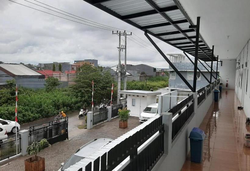 هتل Spot On 3106 Daddy S House