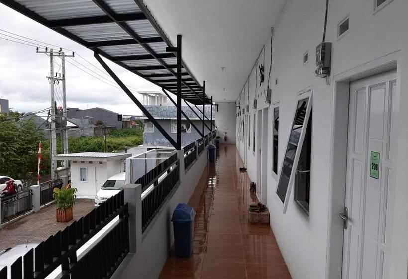 هتل Spot On 3106 Daddy S House