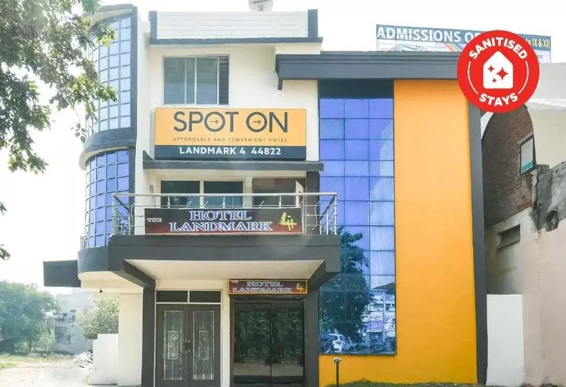 ホテル Spot On 44822 Landmark 4