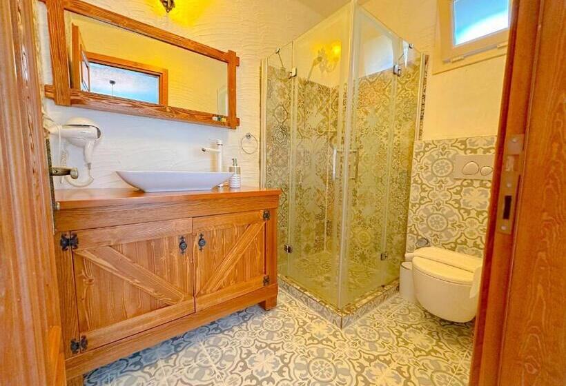 هتل Stone Garden Tas