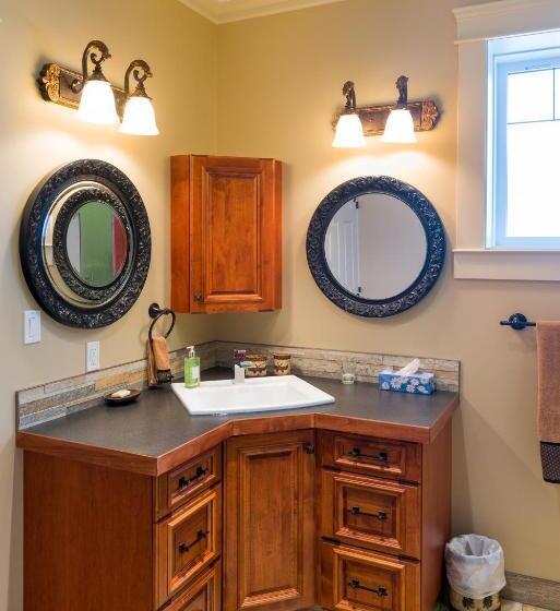 פנסיון Kootenay Wild Guest Suites