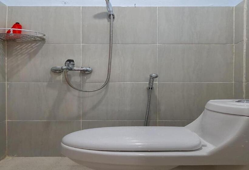 פנסיון Reddoorz Near Rsud Kota Luwuk