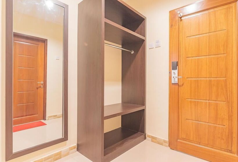 بنسيون Reddoorz Plus @ Siradj Salman Samarinda