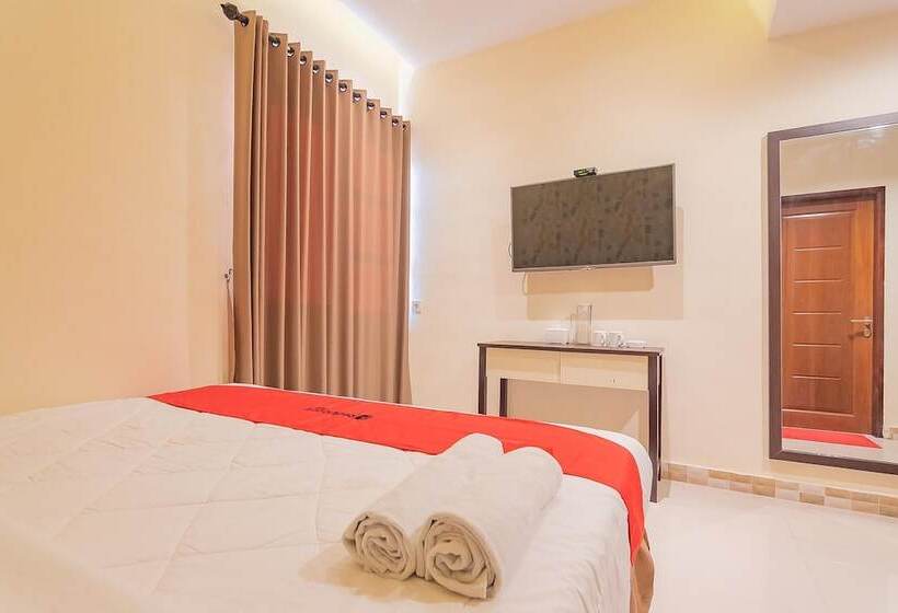 بنسيون Reddoorz Plus @ Siradj Salman Samarinda