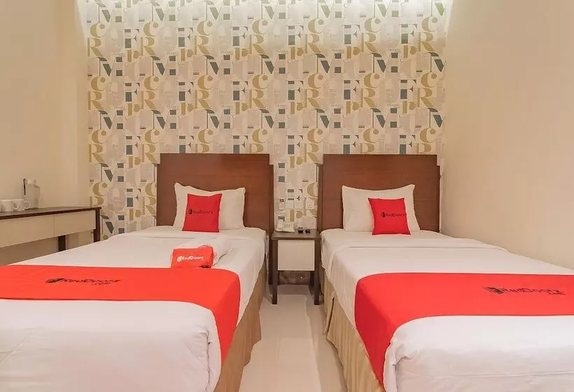 Majatalo Reddoorz Plus @ Siradj Salman Samarinda